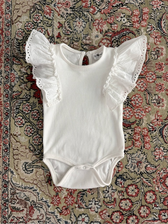 So cute Other - Toddler White Ruffle Sleeve Ribbed One-Piece Bodysuit